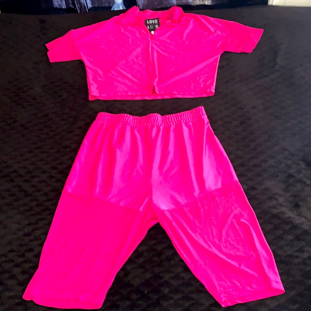 Cute 🥰 Two piece outfit